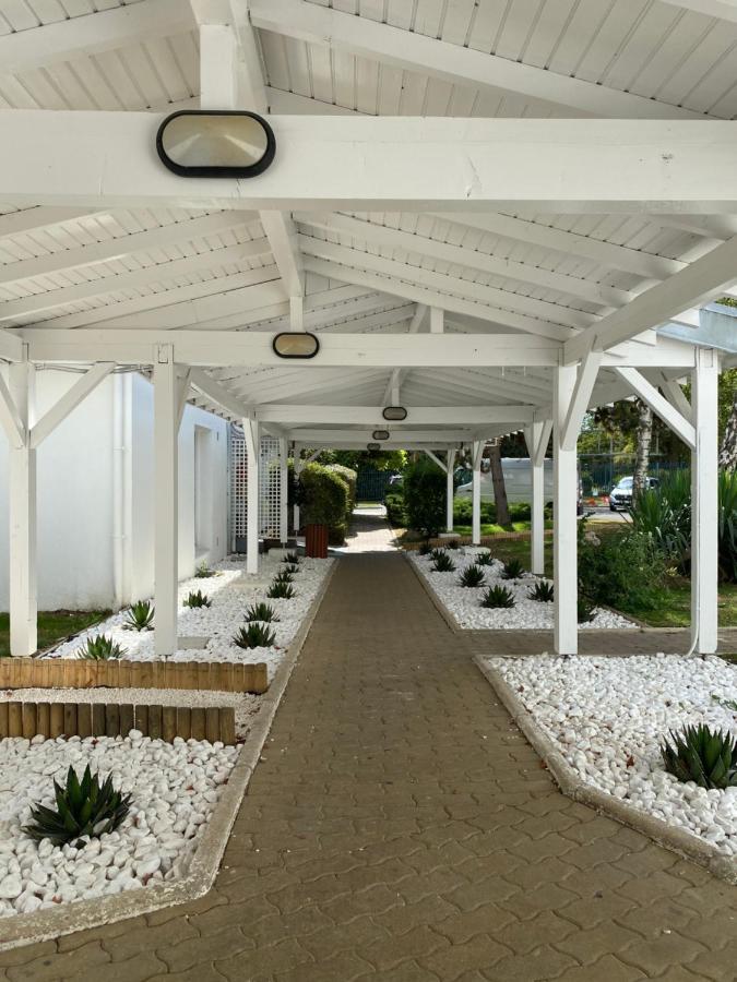 Greet Hotel Villeneuve La Garenne - Renove Εξωτερικό φωτογραφία