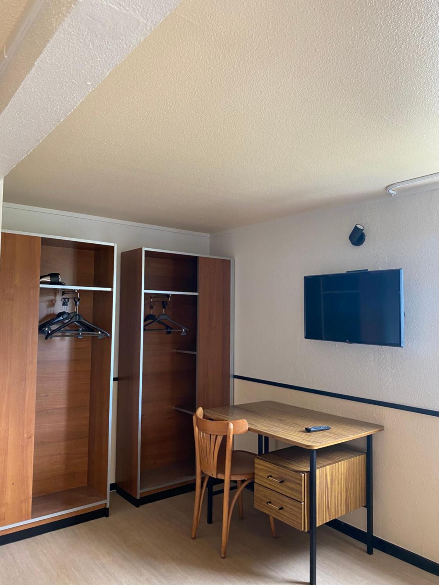 Greet Hotel Villeneuve La Garenne - Renove Εξωτερικό φωτογραφία