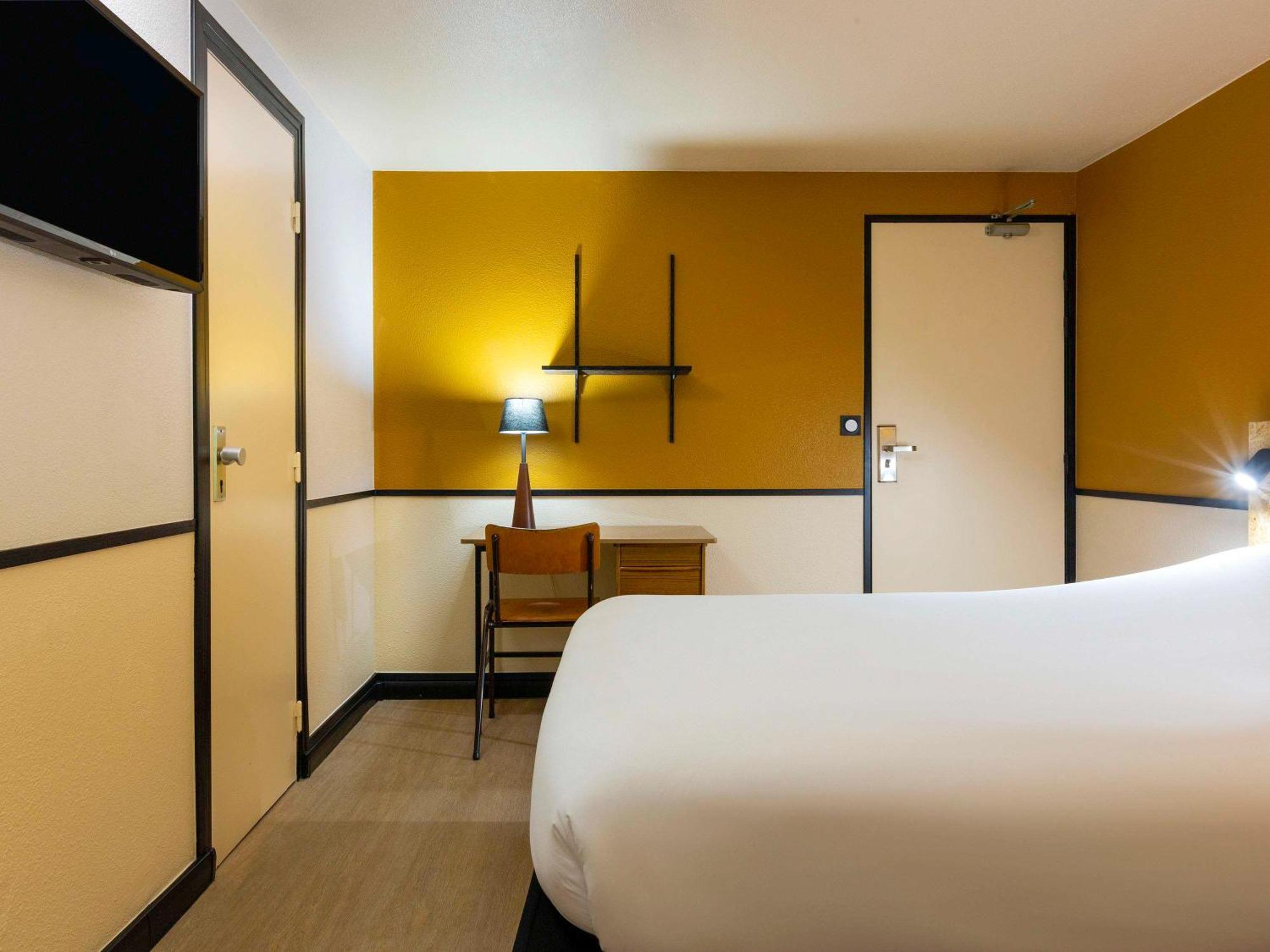 Greet Hotel Villeneuve La Garenne - Renove Εξωτερικό φωτογραφία