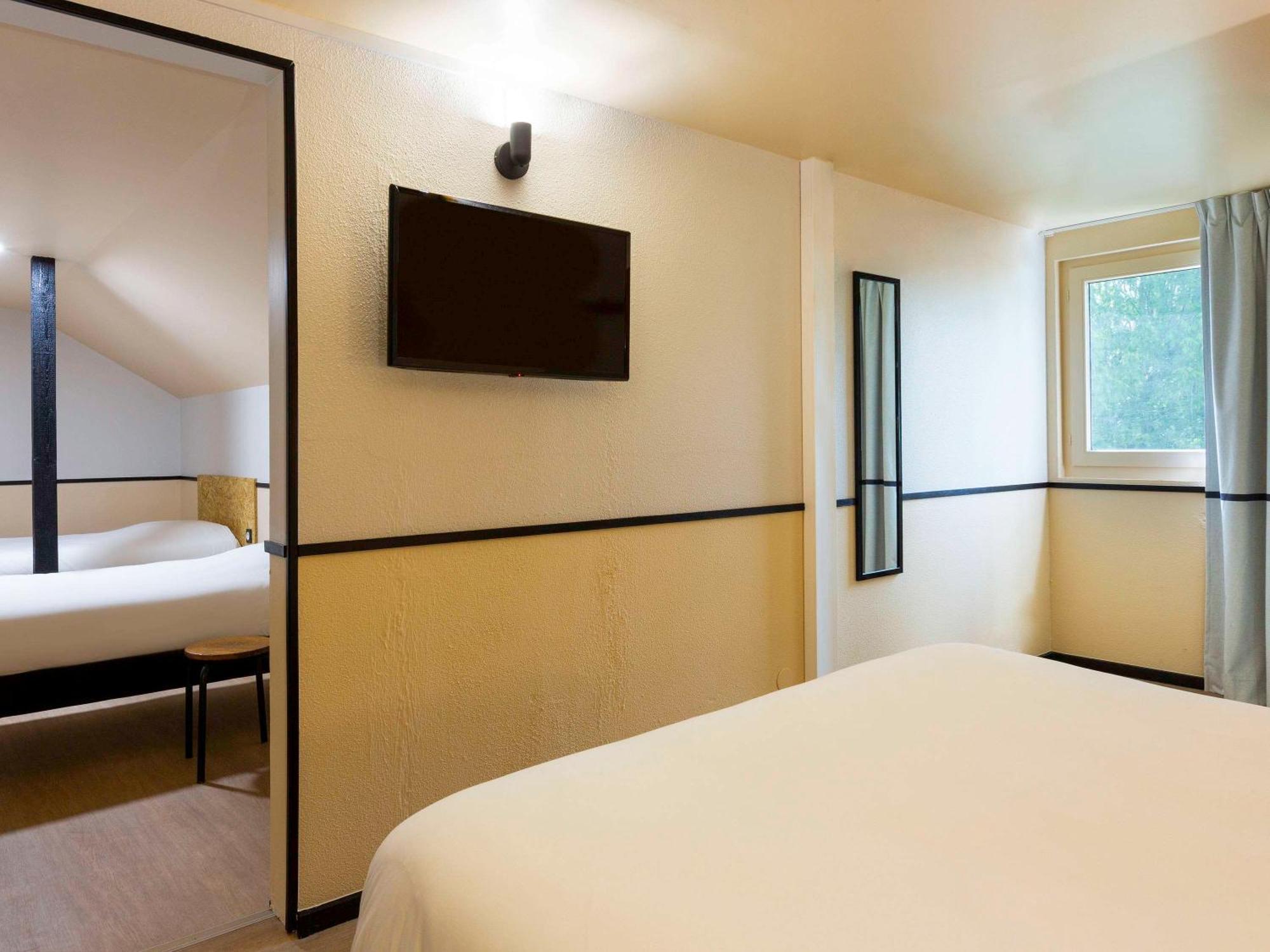 Greet Hotel Villeneuve La Garenne - Renove Εξωτερικό φωτογραφία