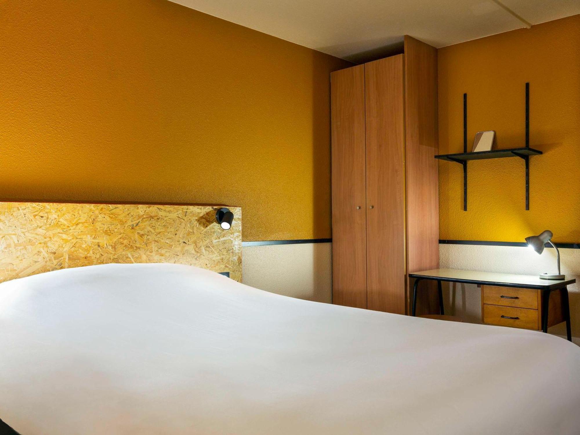 Greet Hotel Villeneuve La Garenne - Renove Εξωτερικό φωτογραφία