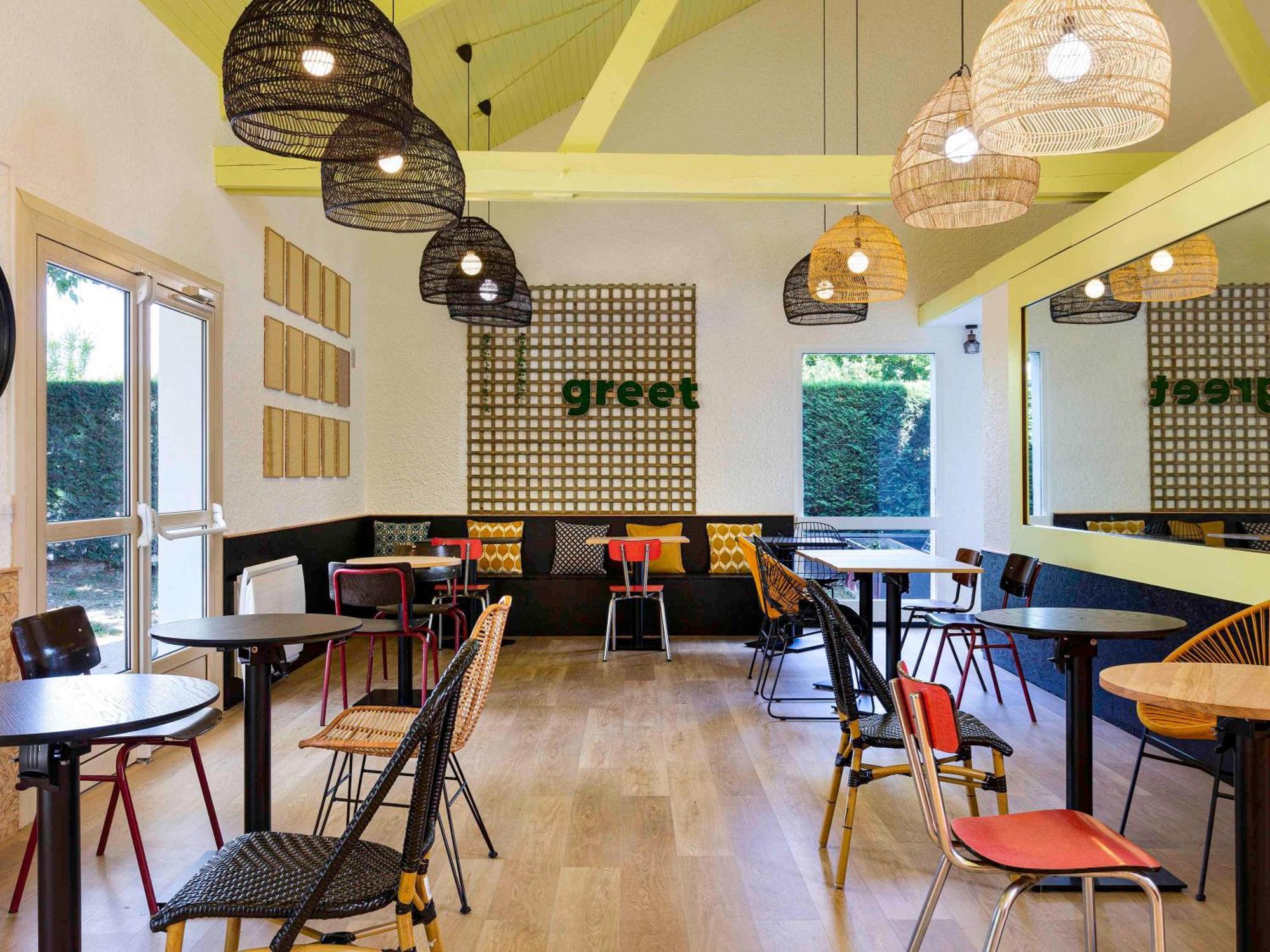 Greet Hotel Villeneuve La Garenne - Renove Εξωτερικό φωτογραφία